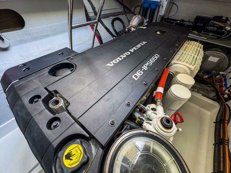 2021 Fountaine Pajot MY44