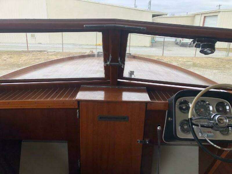 1960 Chris-Craft 24 Sportman