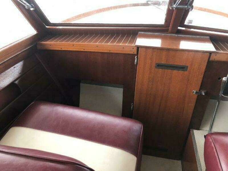 1960 Chris-Craft 24 Sportman