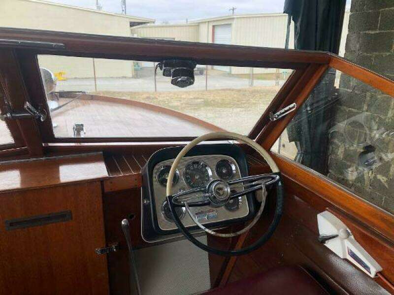 1960 Chris-Craft 24 Sportman