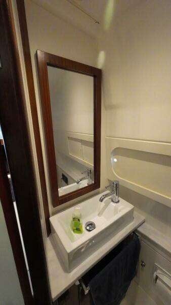 Pursuit 42 - Happy Hour - Head