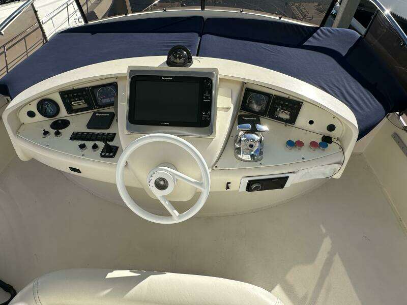 2003 Aicon 56 Flybridge