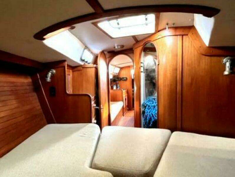 1986 J Boats Masthead Sloop