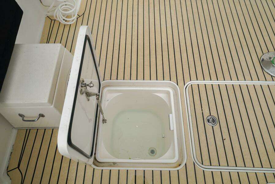 2007 Viking 45 Convertible Bad Habits