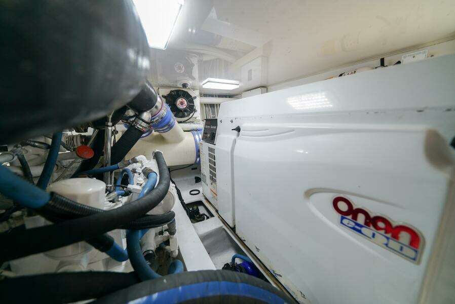 2007 Viking 45 Convertible Bad Habits