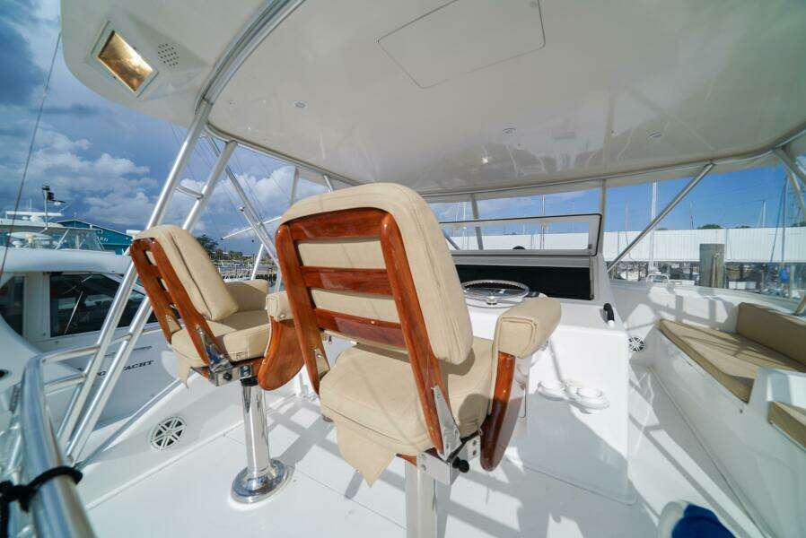 2007 Viking 45 Convertible Bad Habits