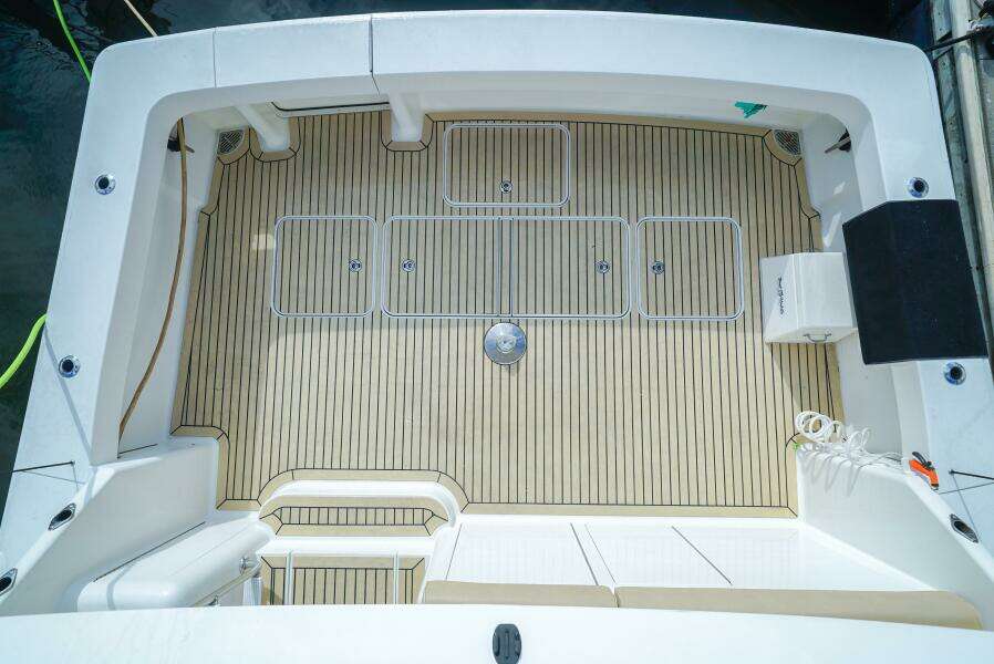 2007 Viking 45 Convertible Bad Habits