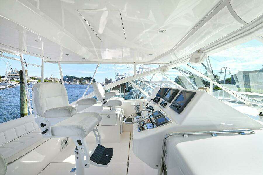 2007 Cabo Express with Tower