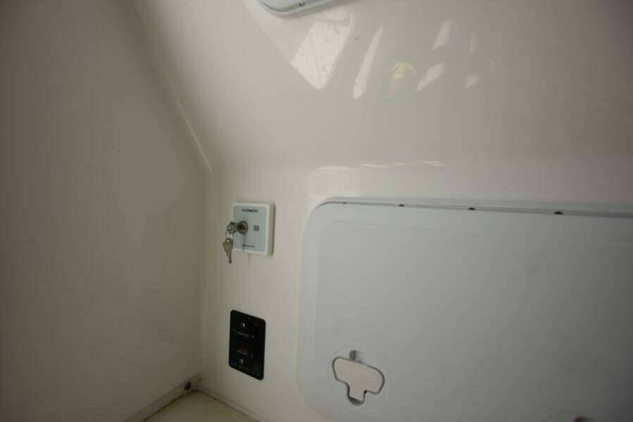 2023 Sea Pro 239 Deep V DLX