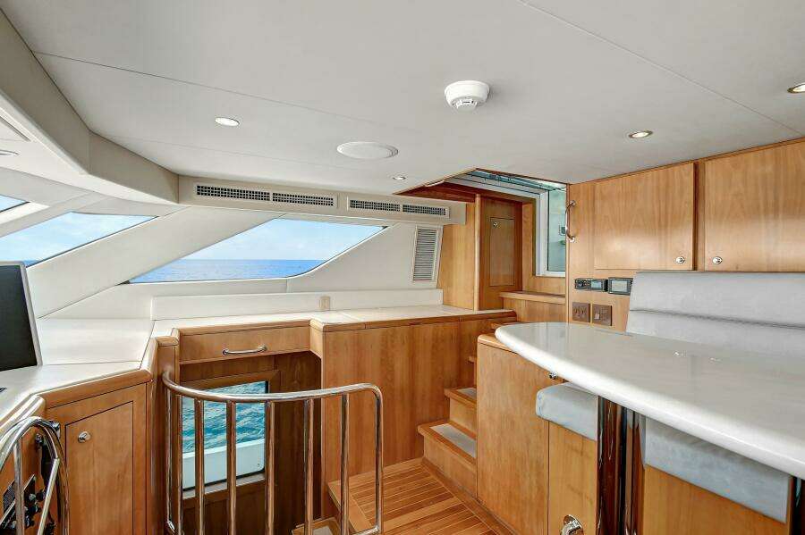 020 Main Deck Pilothouse