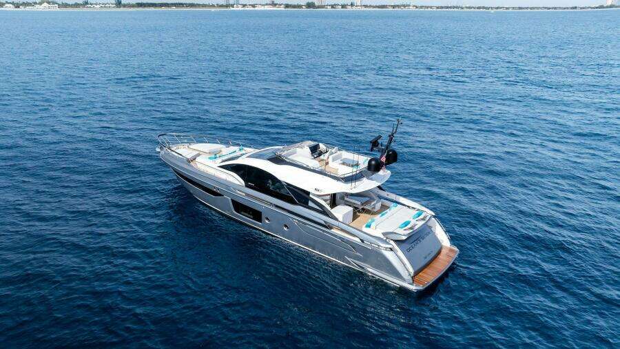 2022 Azimut S8