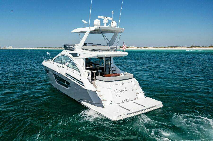 2023 Cruisers Yachts 60 Cantius Fly- Transom