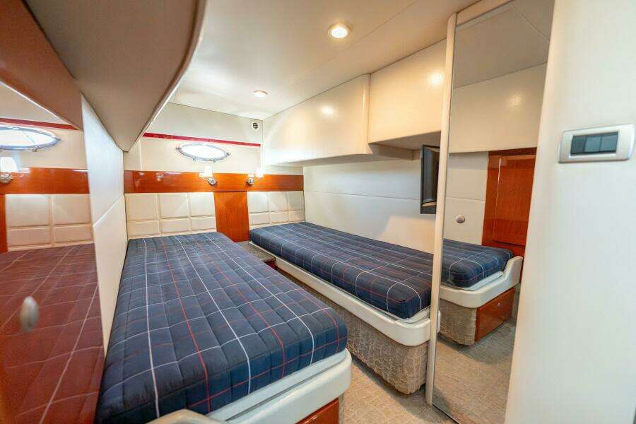 2007 Formula 45 Yacht