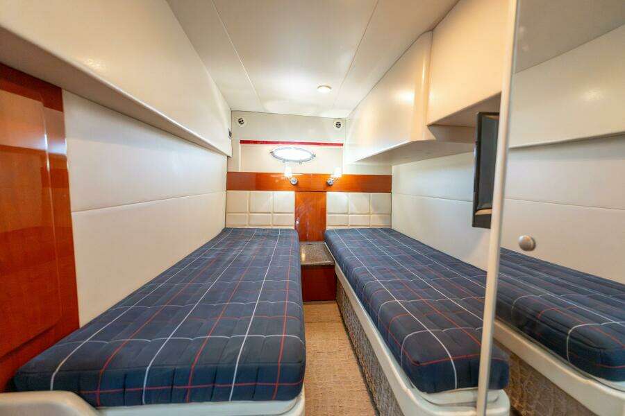 2007 Formula 45 Yacht