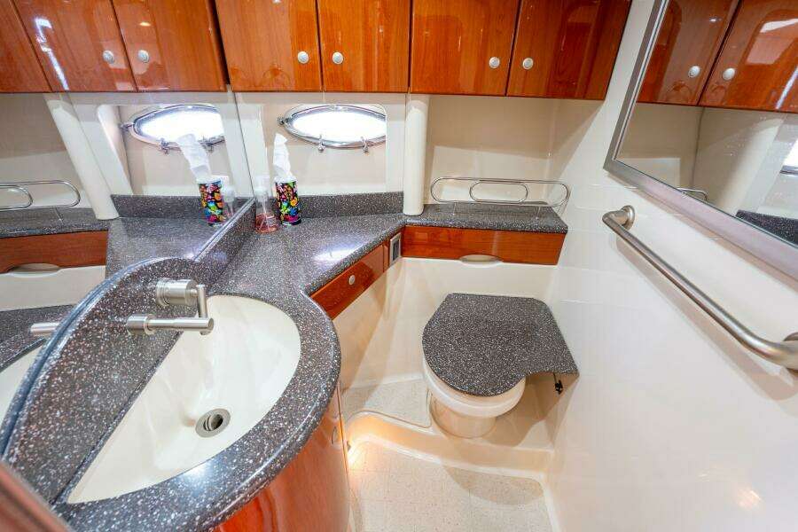 2007 Formula 45 Yacht