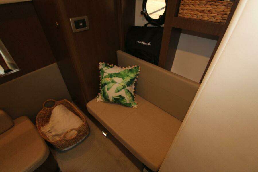 2014 Sea Ray 350 Sundancer