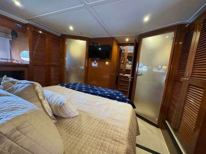 2017 Beneteau Swift Trawler 50 -Master State Room
