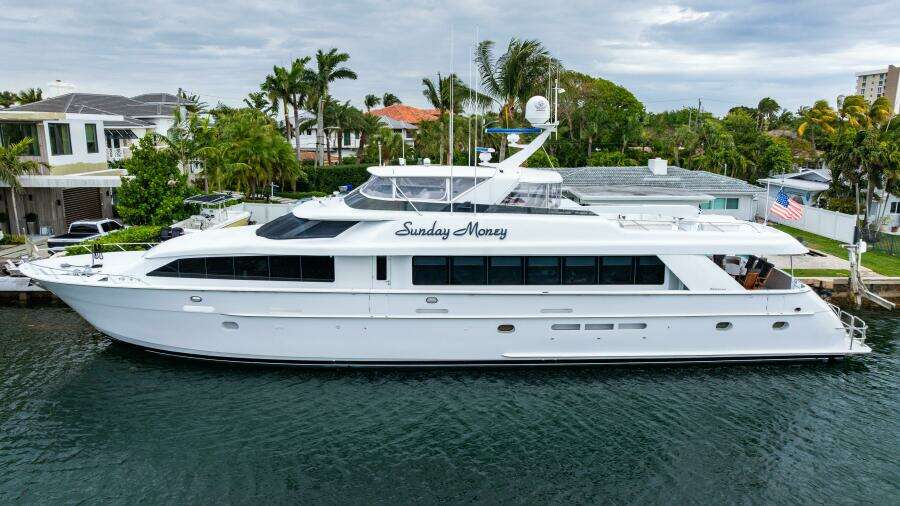 2001 Hatteras 100 Motor Yacht