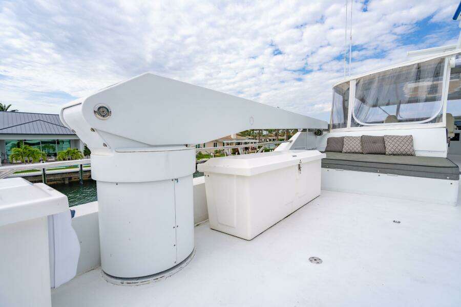 2001 Hatteras 100 Motor Yacht