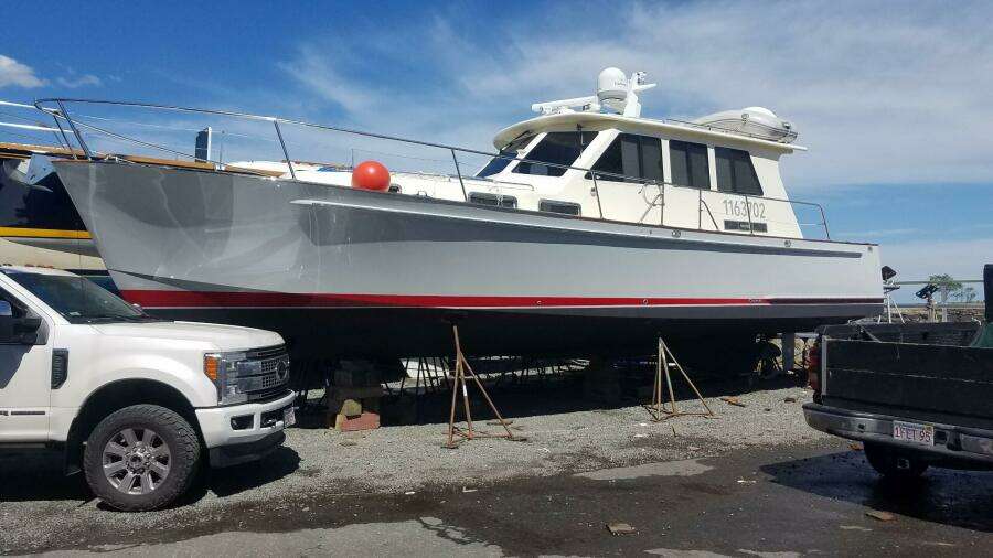 2005 Legacy 42 Express Cruiser