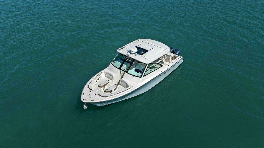 2016 375 Grady-White Freedom