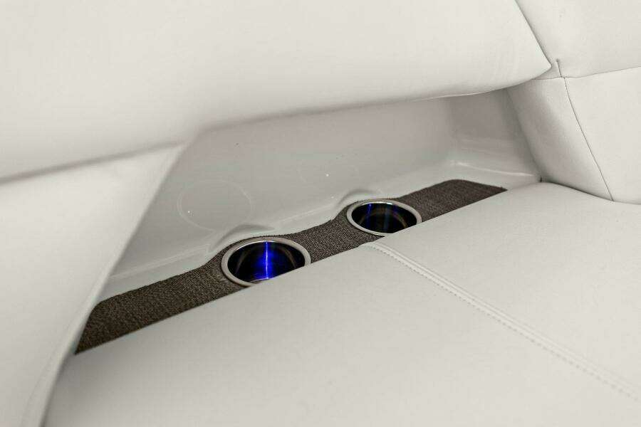 2016 375 Grady-White Freedom