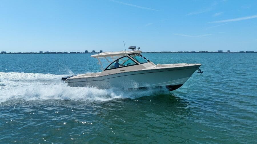 2016 Grady-White 375 Freedom