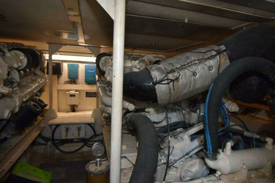 1997 Viking 50 Convertiblle