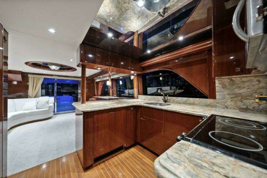 2006 Cheoy Lee Motoryacht