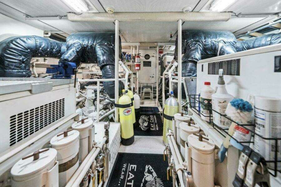 2006 Cheoy Lee Motoryacht