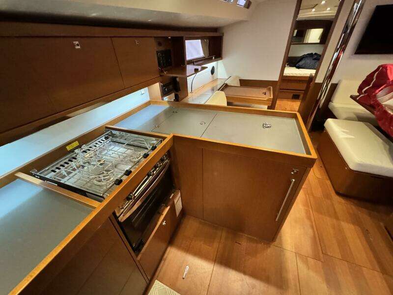 2014 Beneteau Oceanis 48