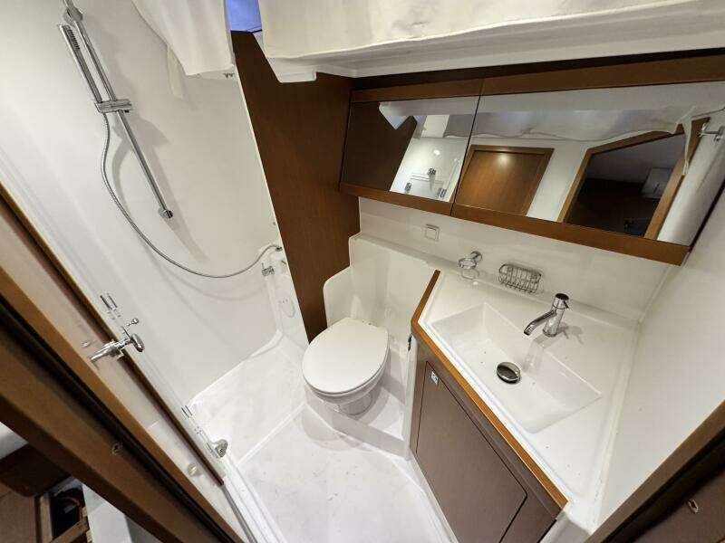 2014 Beneteau Oceanis 48