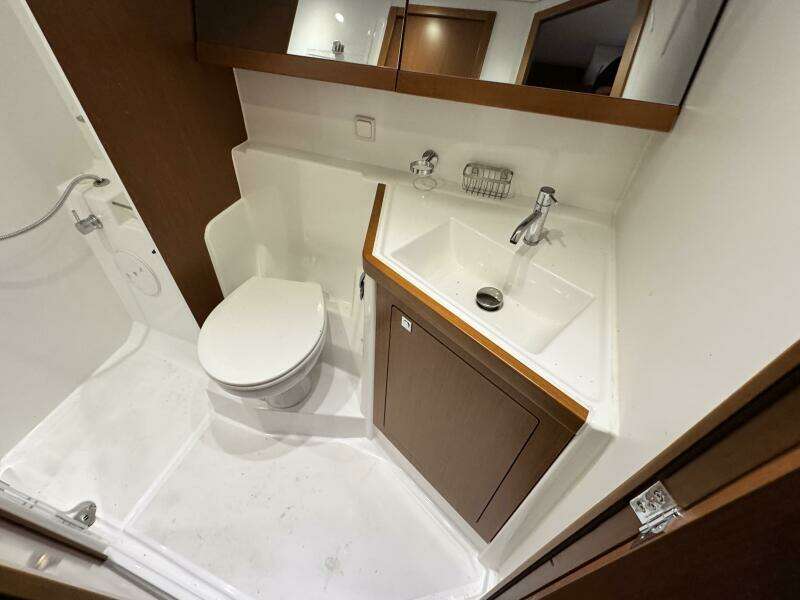 2014 Beneteau Oceanis 48