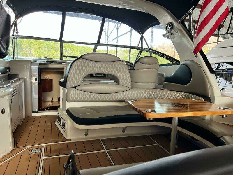 2002 Sea Ray 380 Sundancer