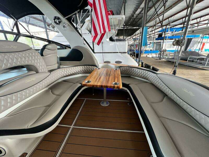 2002 Sea Ray 380 Sundancer