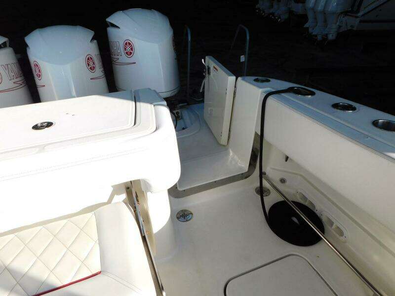 2013 Hydra-Sports 4200 Siesta