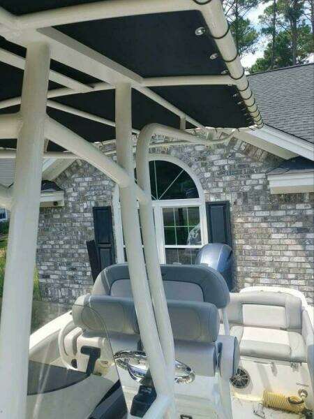 2022 NauticStar 2102 Legacy