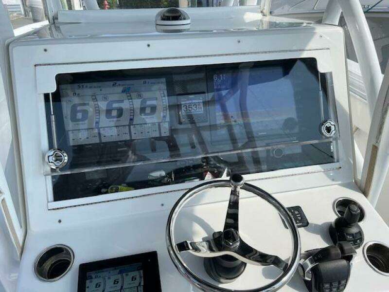 2020 SeaHunter 39 Tournament boat dashboard with advanced navigation controls and displays.