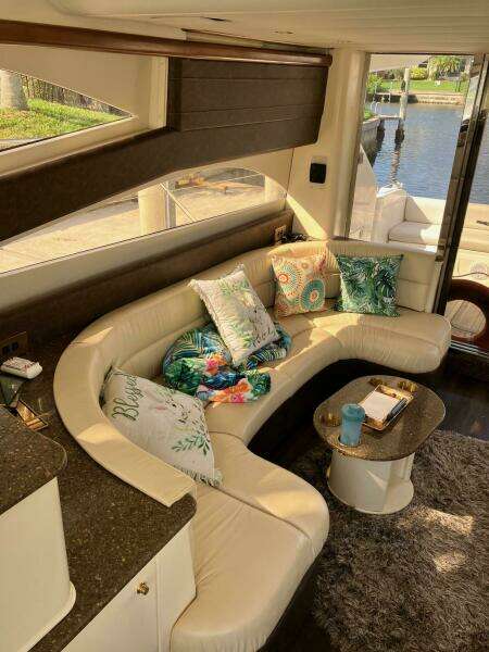 1999 Viking Princess 52 Express Bridge