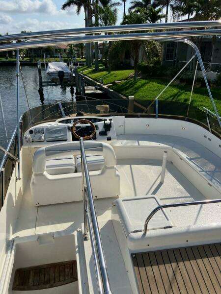 1999 Viking Princess 52 Express Bridge