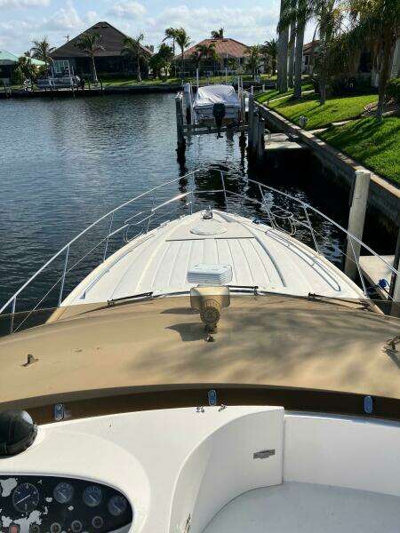 1999 Viking Princess 52 Express Bridge