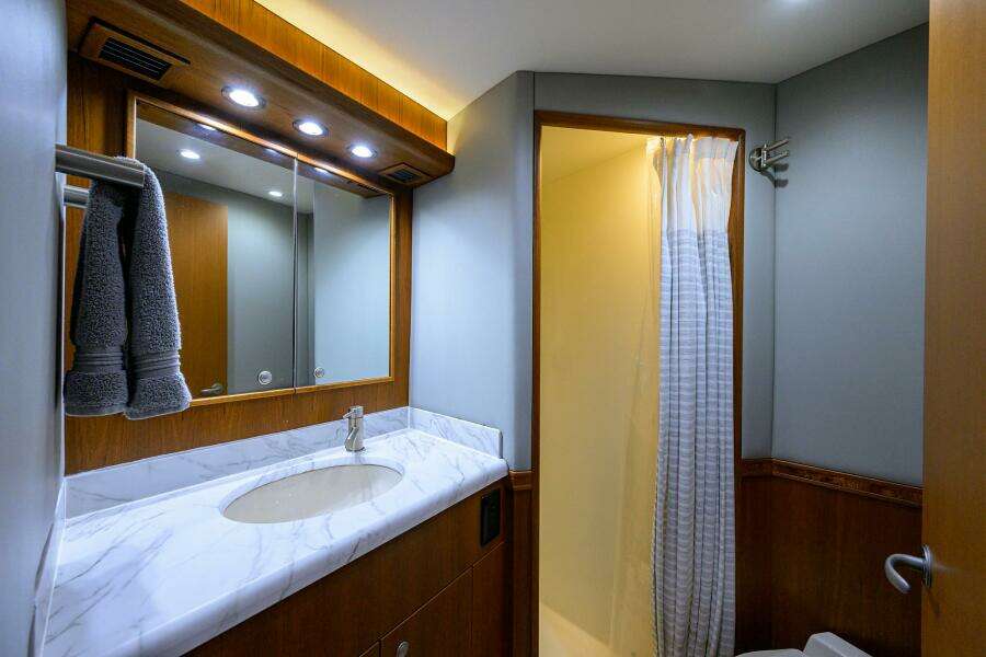 Viking 61 Reel King - Forward Head