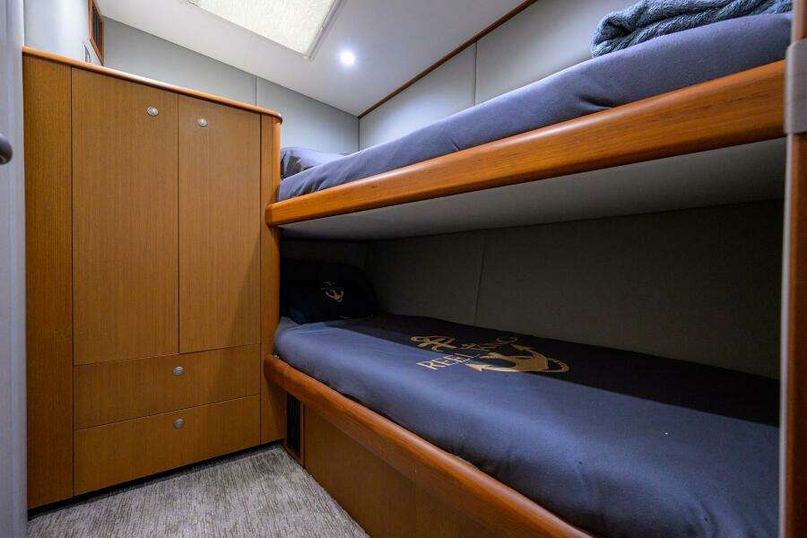 Viking 61 Reel King - Guest Stateroom