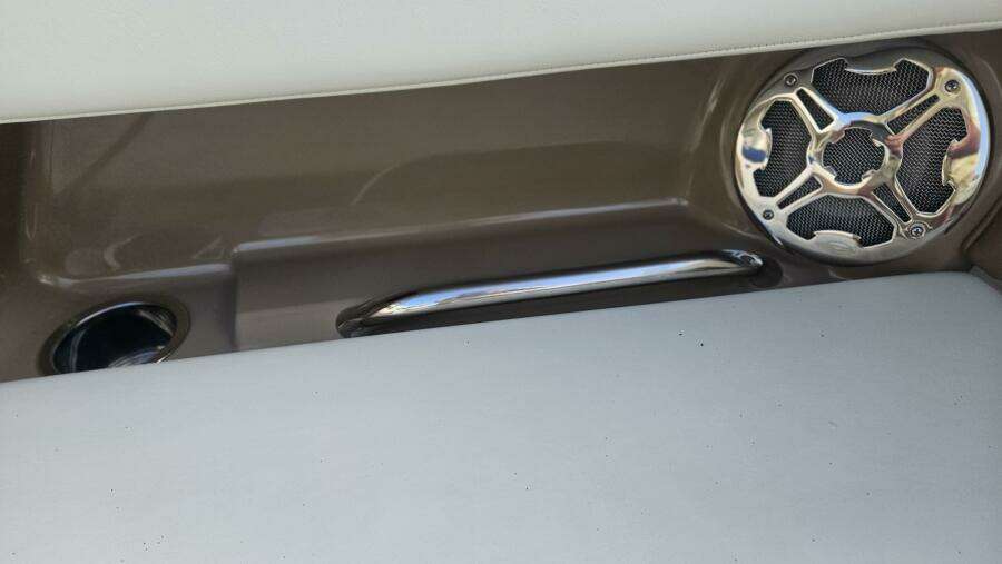 2015 Chaparral 250 Suncoast