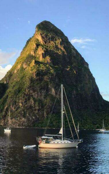 2006 Island Packet 370