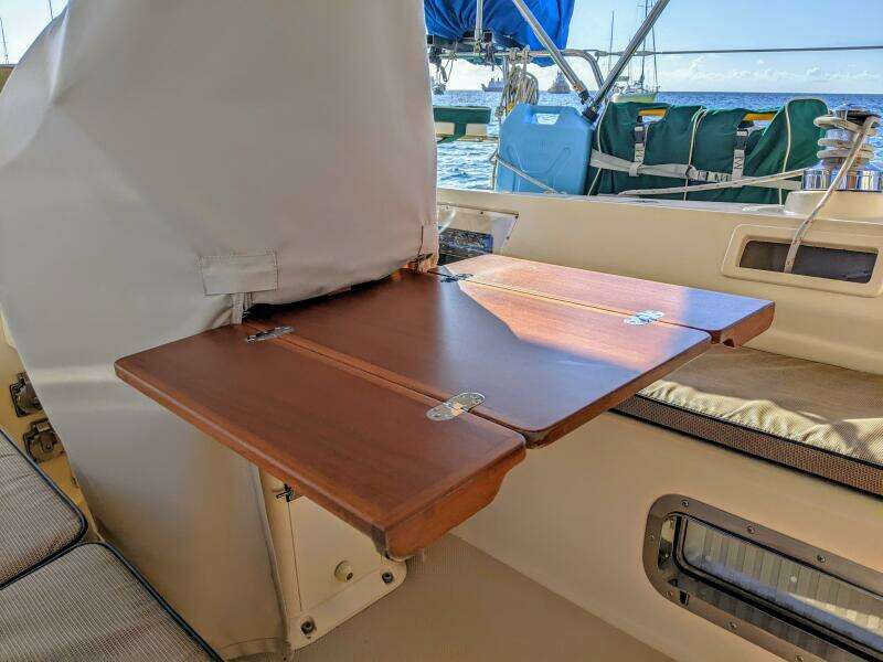 2006 Island Packet 370