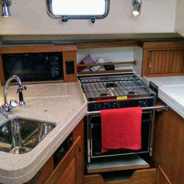 2006 Island Packet 370