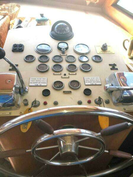 1985 Californian 5239 Cockpit Motor Yacht