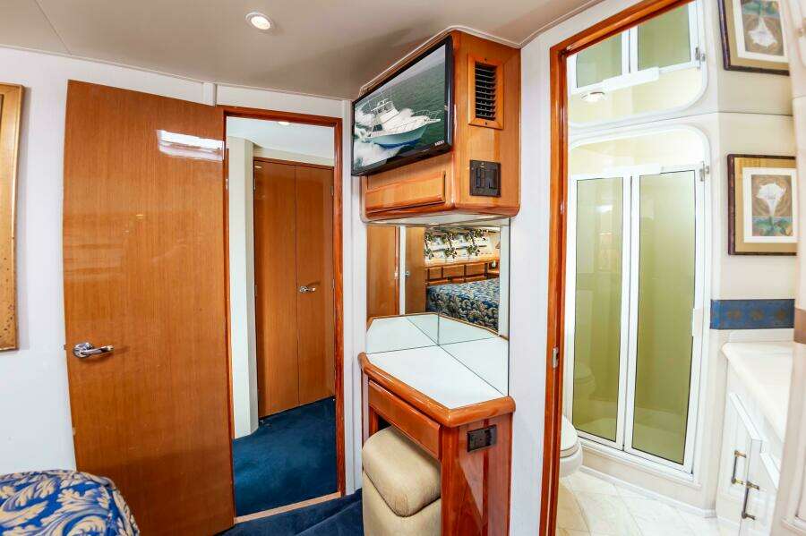 2001 Viking 50 Convertible