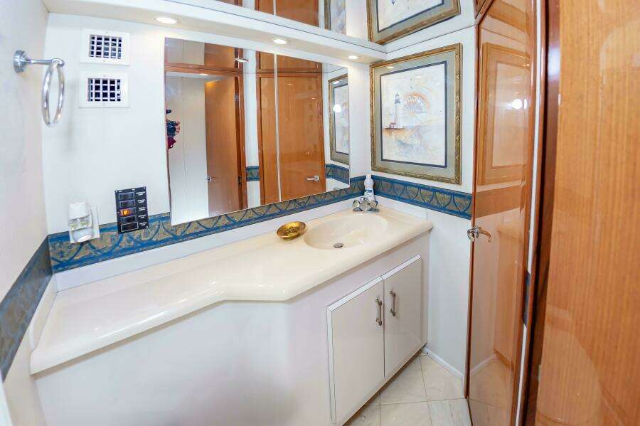 2001 Viking 50 Convertible